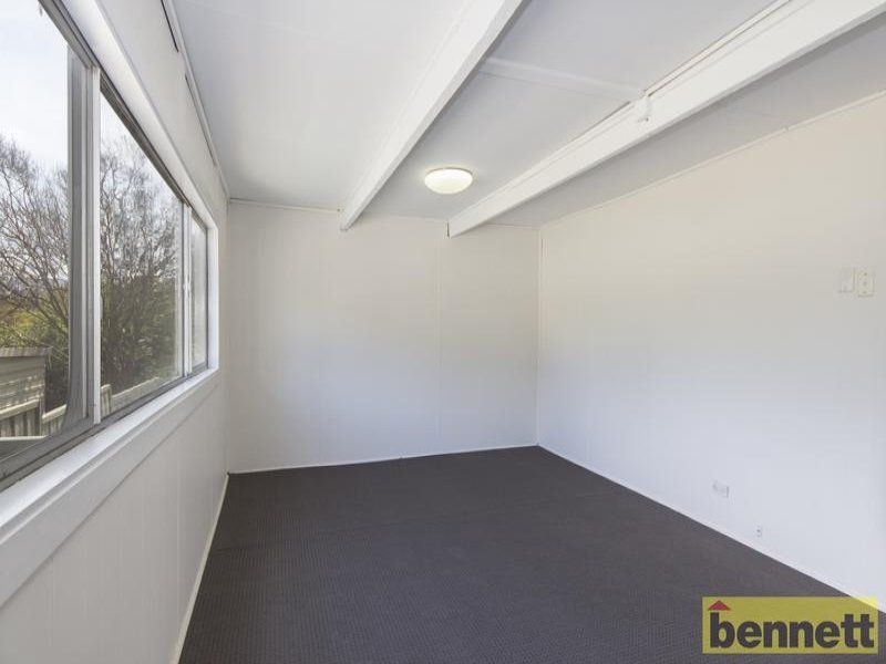 24 Enfield Avenue, North Richmond - Thumbnail 8