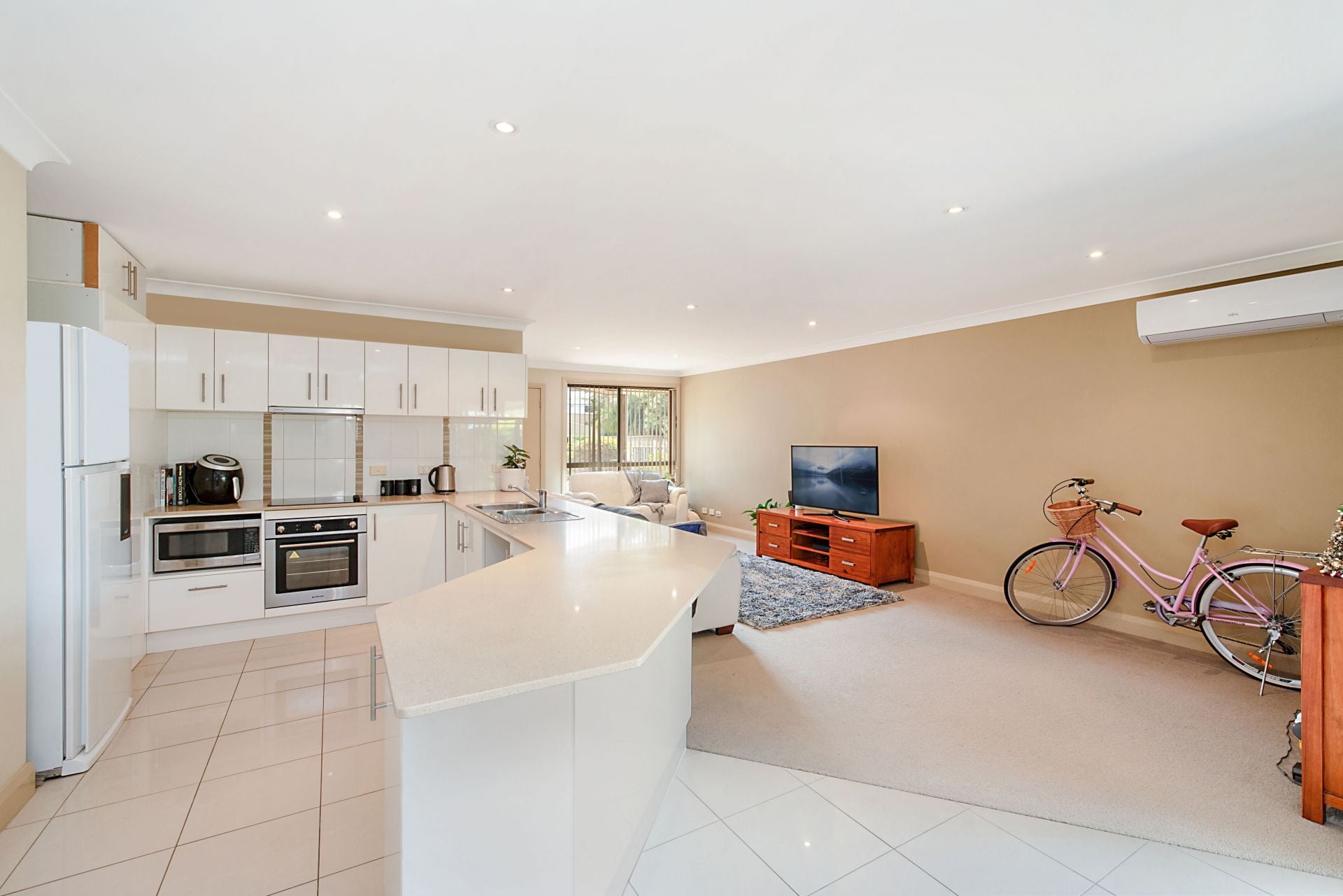 2/293 Pacific Highway Belmont North NSW, Belmont North - Thumbnail 5
