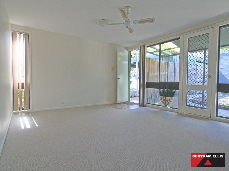 73 Chirnside Circuit, Kambah - Thumbnail 5