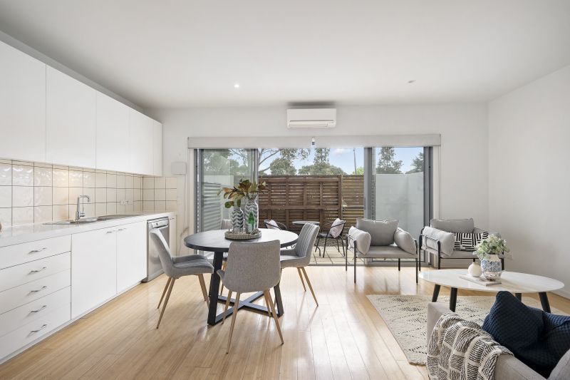 10 Silverash Drive, Bundoora