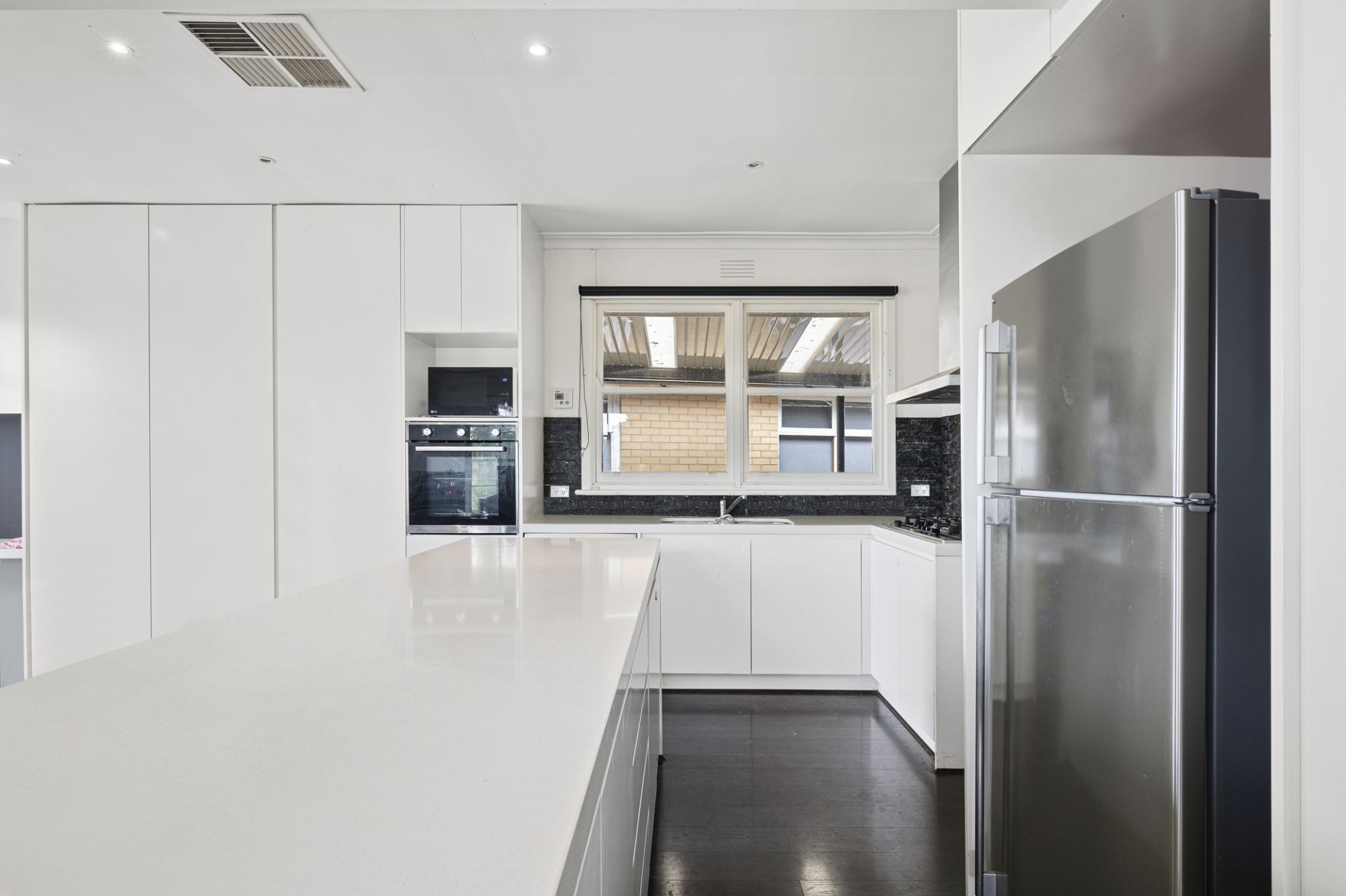 15 Elizabeth  Street, Wendouree, Wendouree - Thumbnail 6