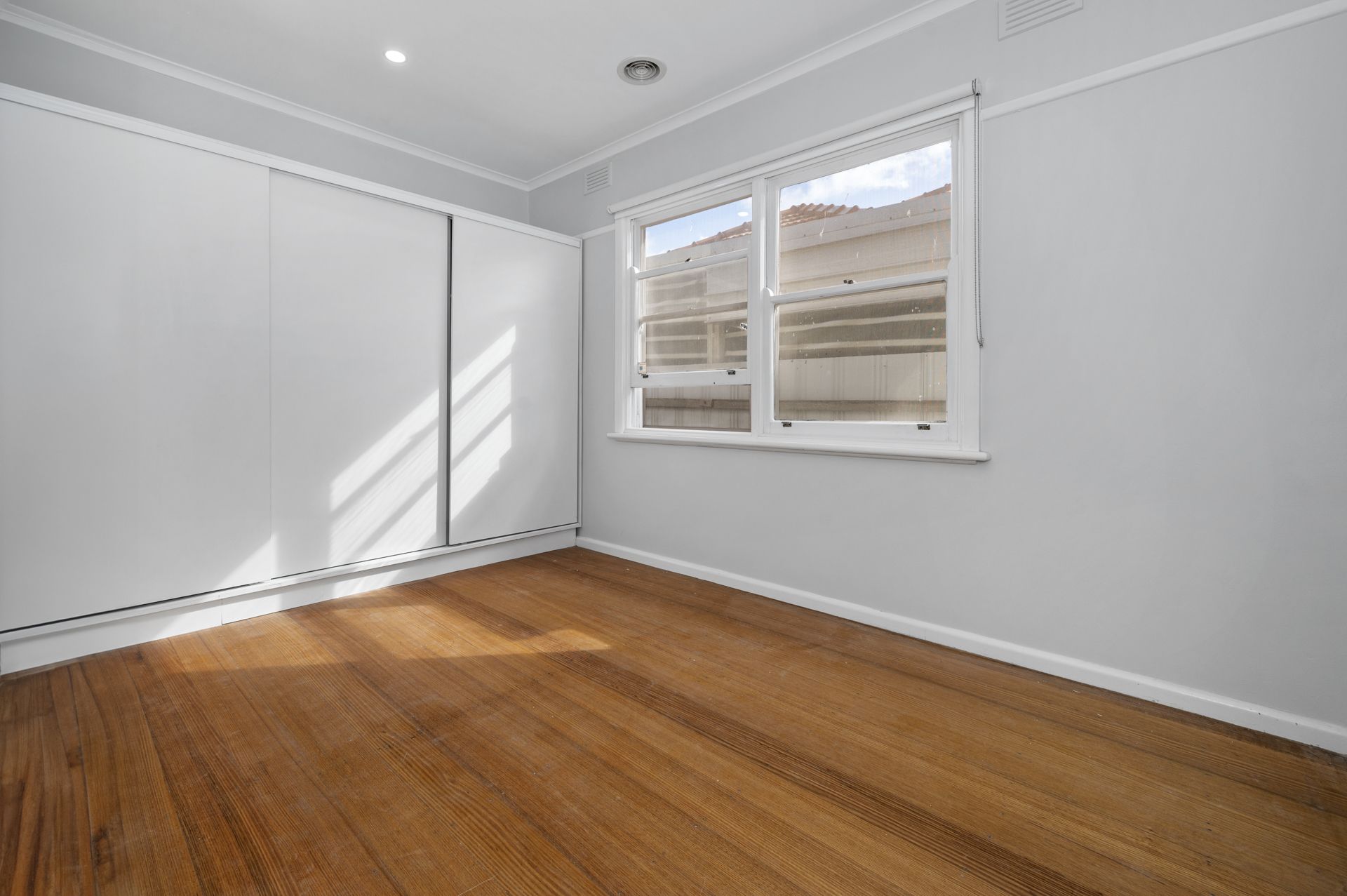 Charming 3 Bedroom Unit