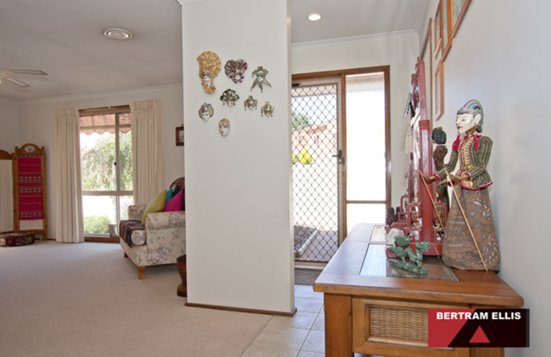 8/26 William Hudson Crescent, Monash - Thumbnail 3