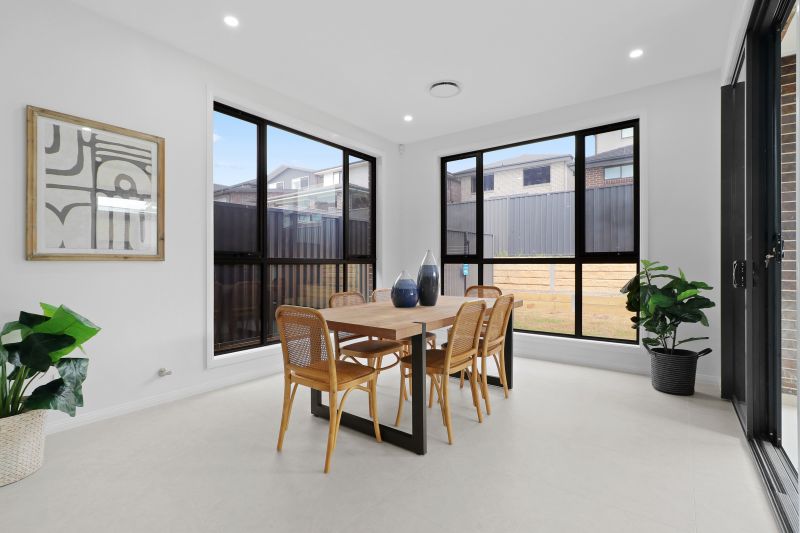 33 Hadleywood Street, Box Hill