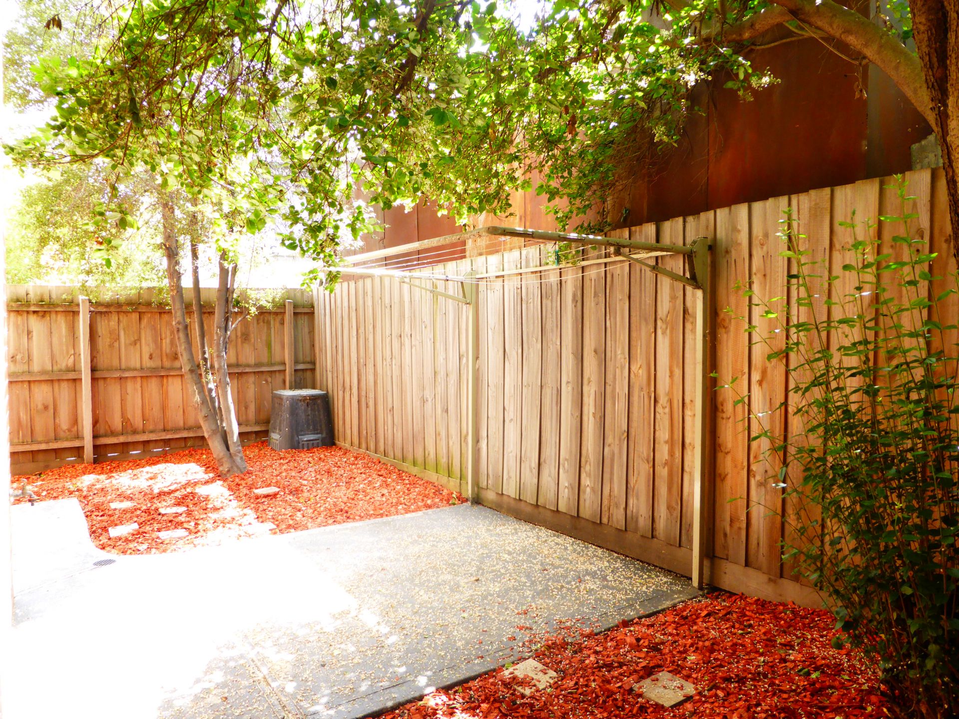 Air-conditioned Townhouse in Prime Location!