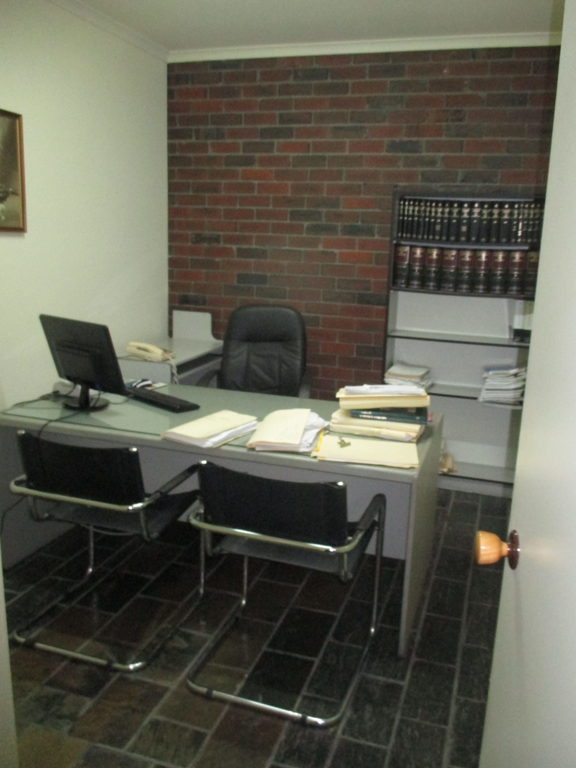 CORPORATE OFFICE SPACE