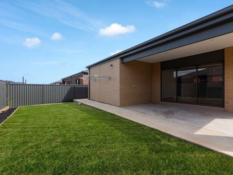 18 Becontree Crescent, Strathtulloh