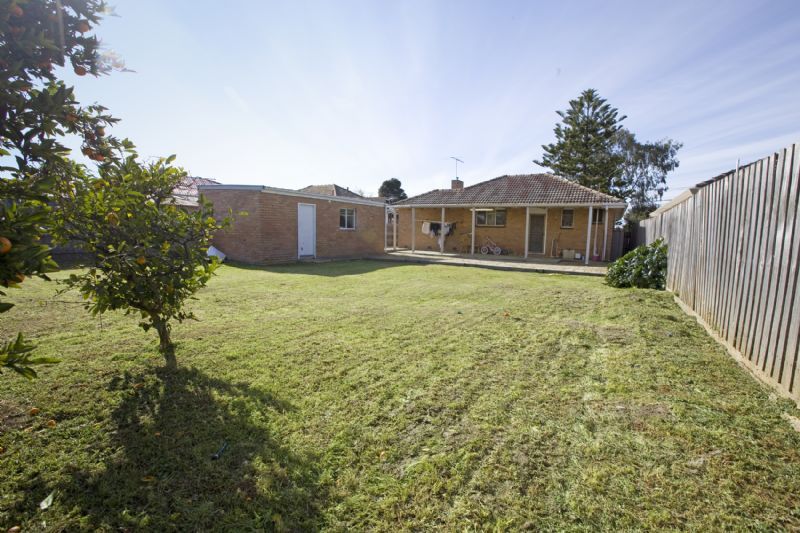 3 Sydney Street, Avondale Heights - Thumbnail 5