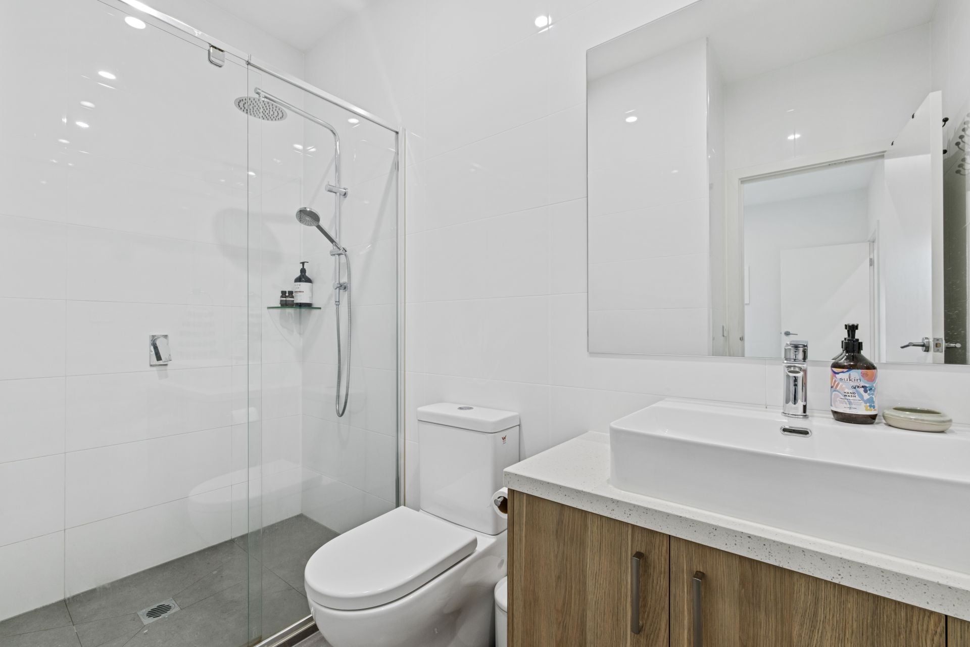 Modern Townhouse in Prime Reservoir Location