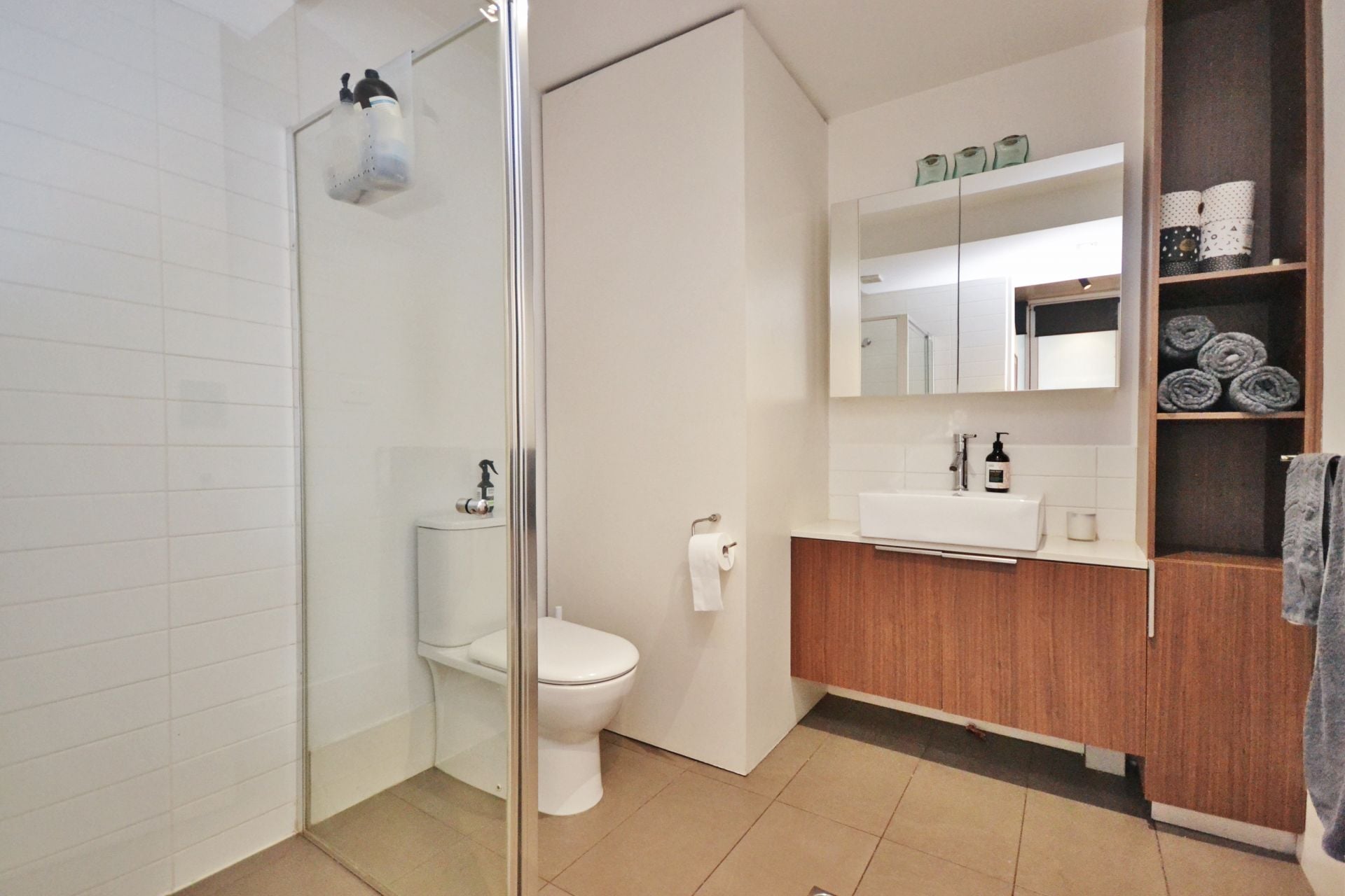 LUXURIOUS LIVING OVER THREE LEVELS