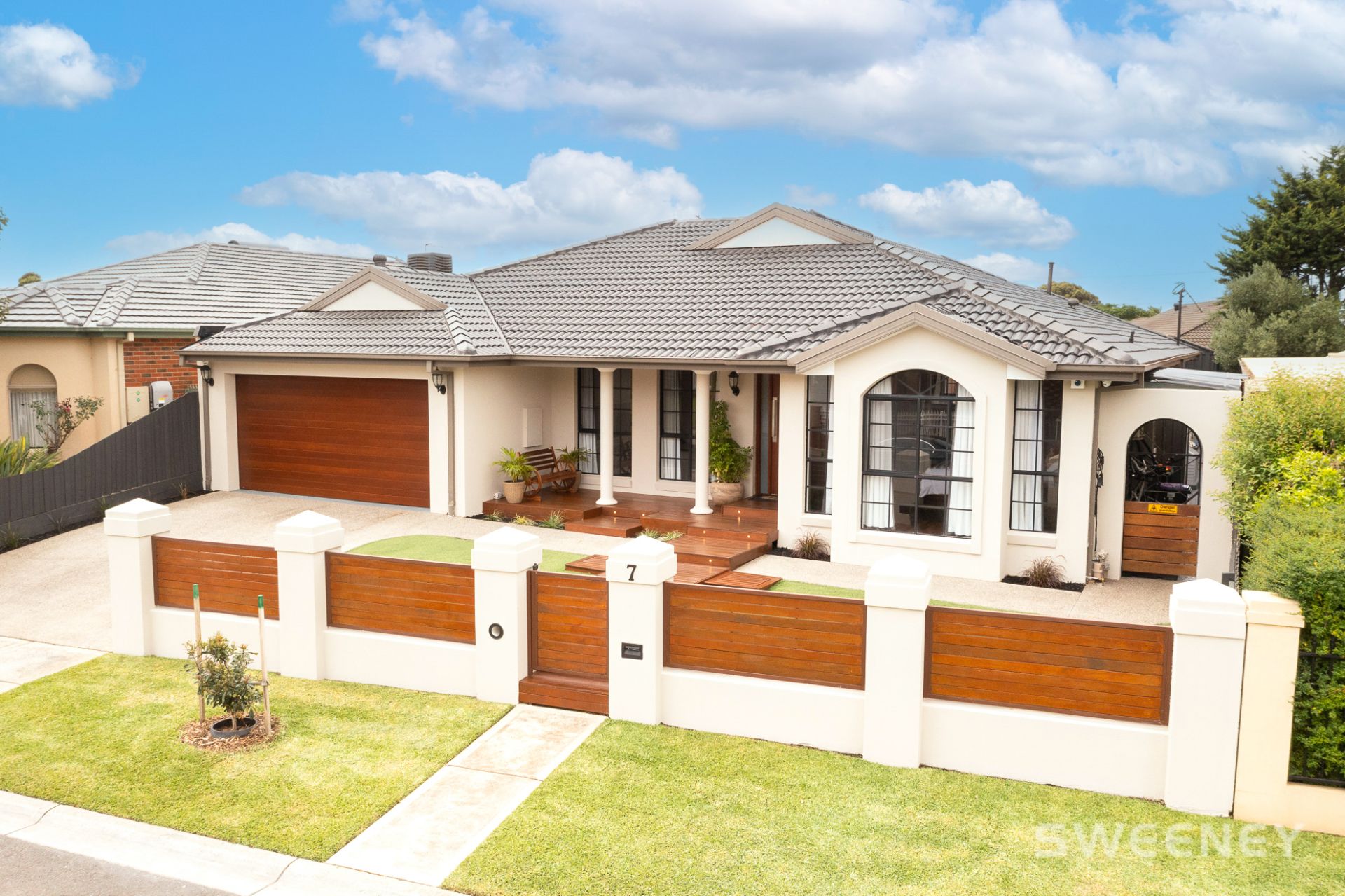 7 Markham Way, Altona Meadows - Thumbnail 2