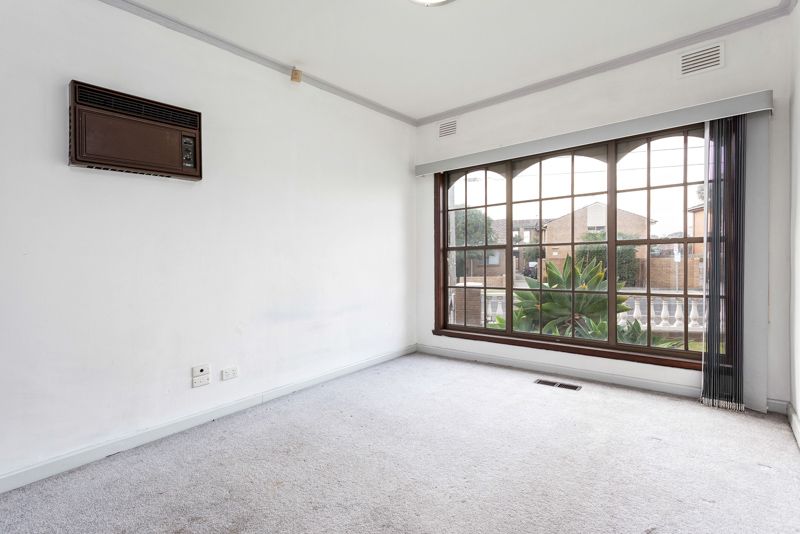 84 Summerhill Road, West Footscray - Thumbnail 4