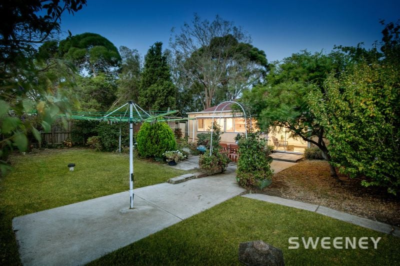 27 Medford Street, Altona - Thumbnail 2