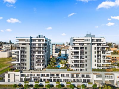 Wollongong 96/2-12 Young Street