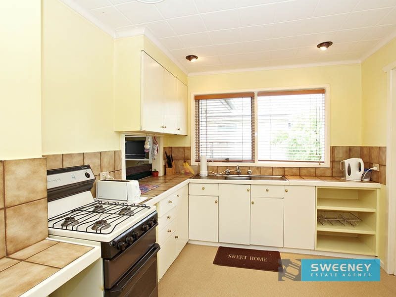 11 Merritt Court, Altona - Thumbnail 7