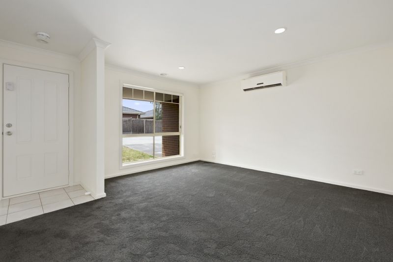 1/4 Paydon Way, Hampton Park - Thumbnail 6