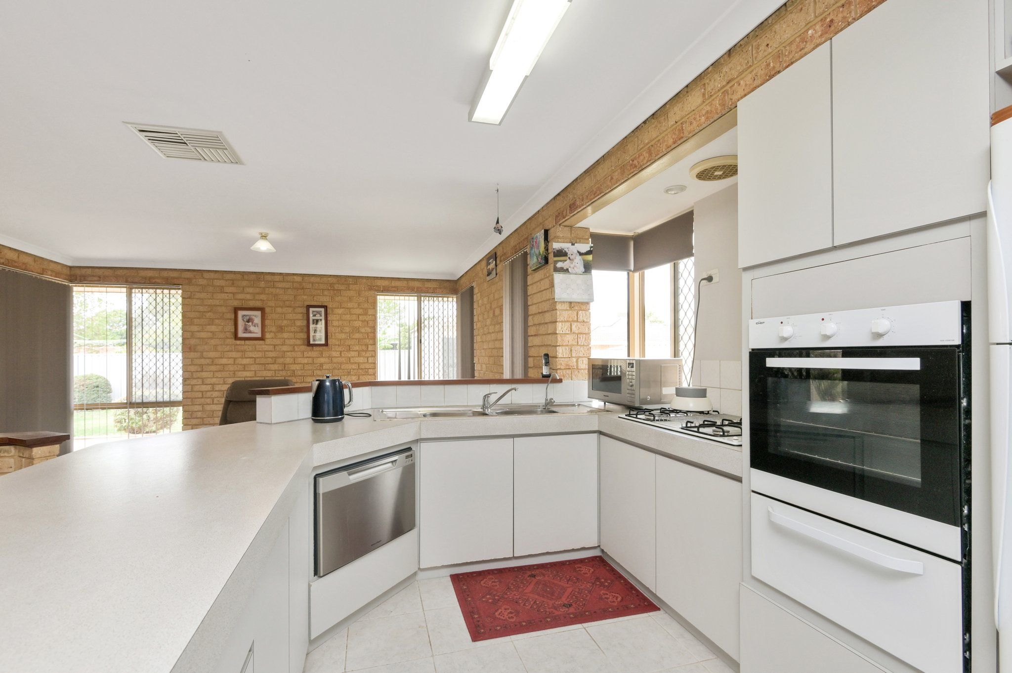 Real Estate For Sale 18 Kingsdown Road Maddington , WA