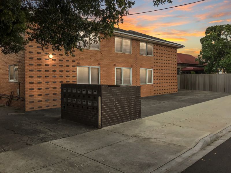 3/15 Simpson Street, Northcote