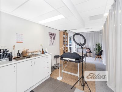 PRIME STRATA OFFICE ON MASSIVE 1,897M2 LAND PARCEL!