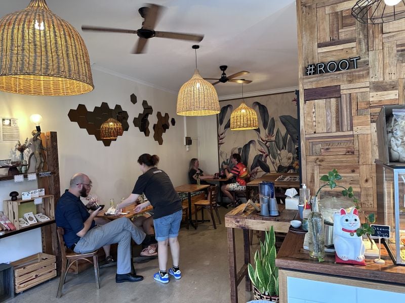 3/82 Lake Street, Cairns City