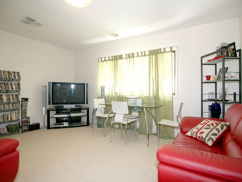 8 Cordia Place, Rivett - Thumbnail 5