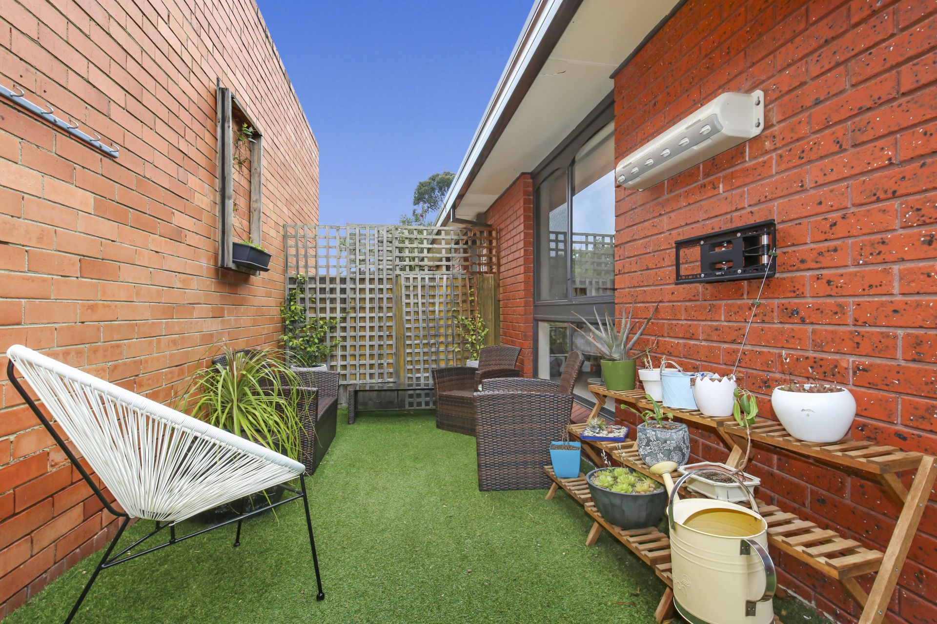 Beautifully presented two bedroom villa style unit