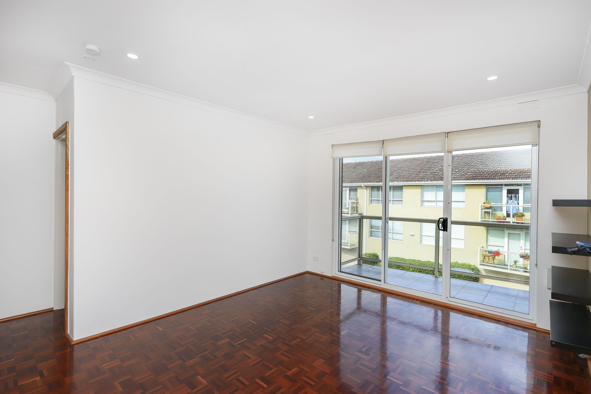 11/146 Hyde Street Yarraville VIC, Yarraville - Thumbnail 4