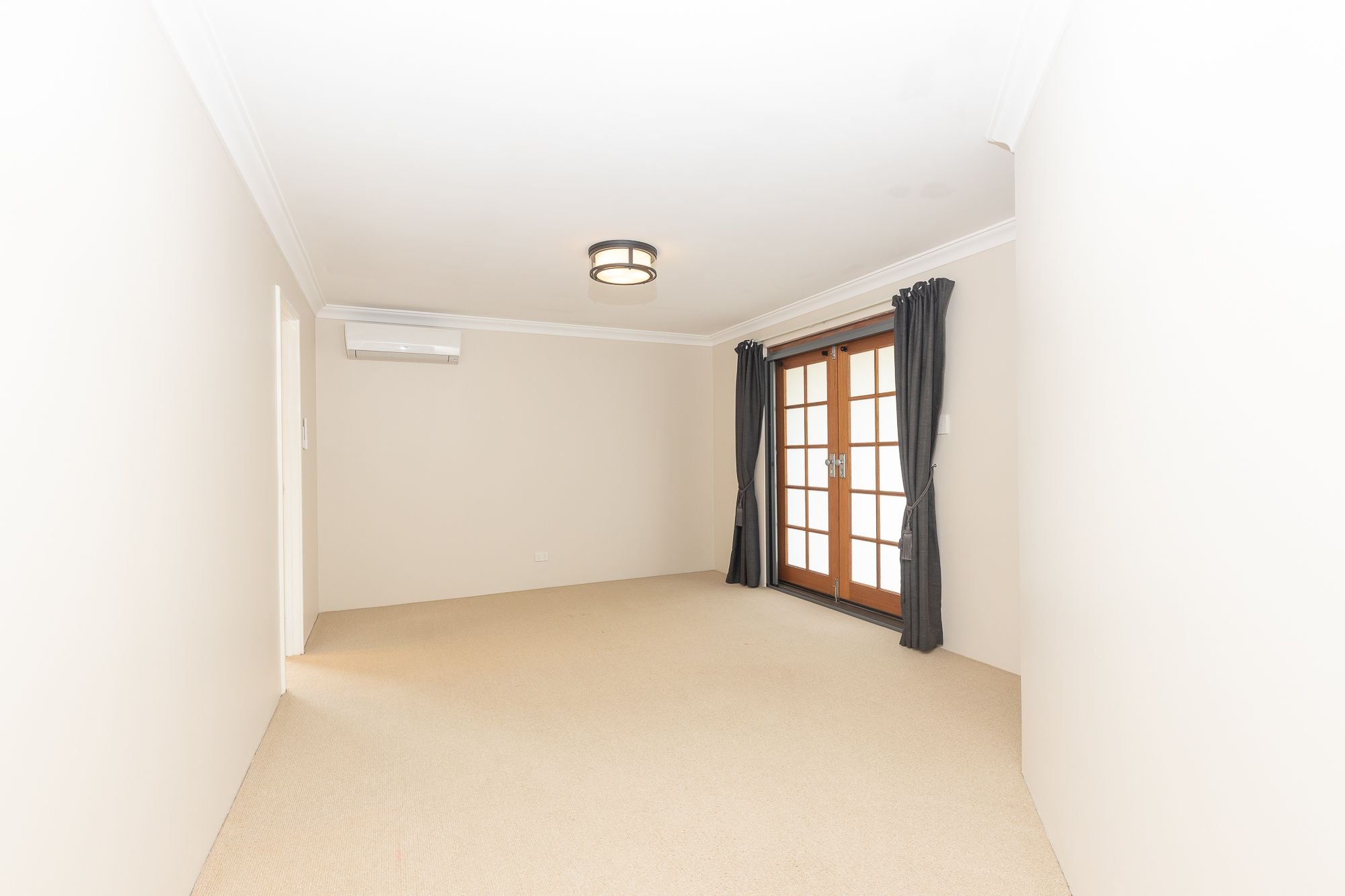 Real Estate For Lease 16 Bayeux Avenue Port Kennedy , WA