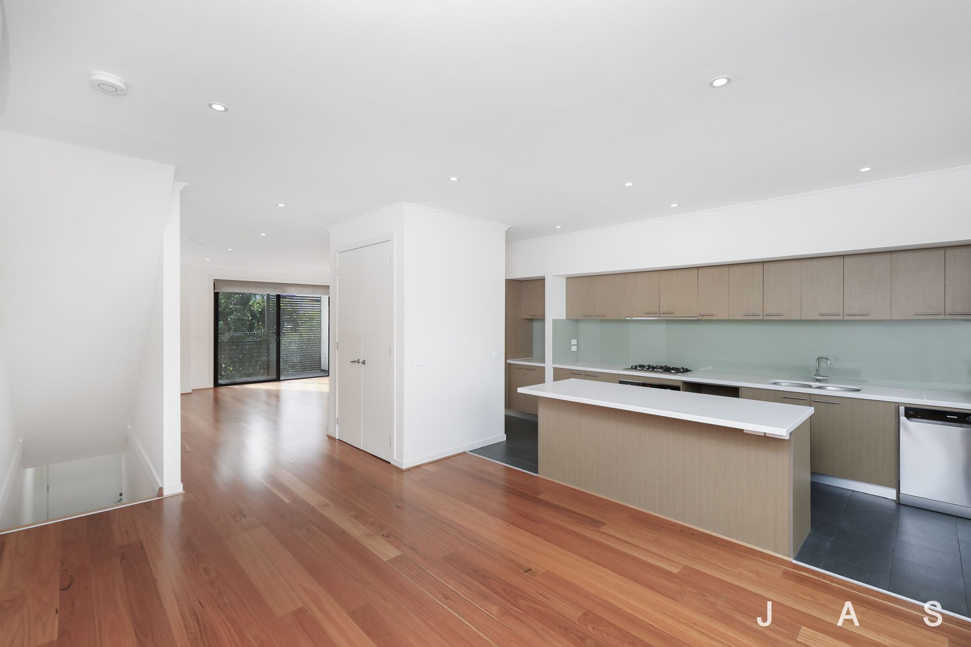 12 Hocking Street Footscray VIC, Footscray - Thumbnail 4