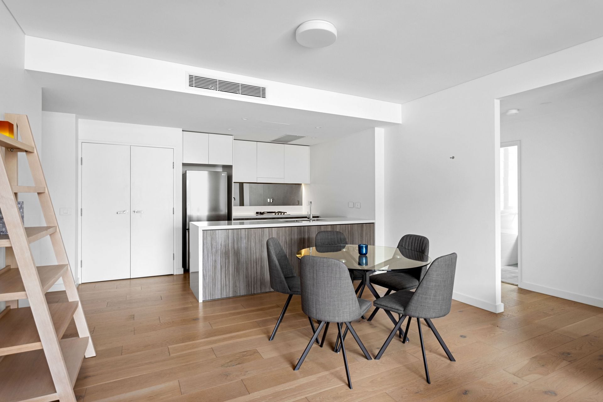 606/19 Verona Drive Wentworth Point NSW, Wentworth Point - Thumbnail 2