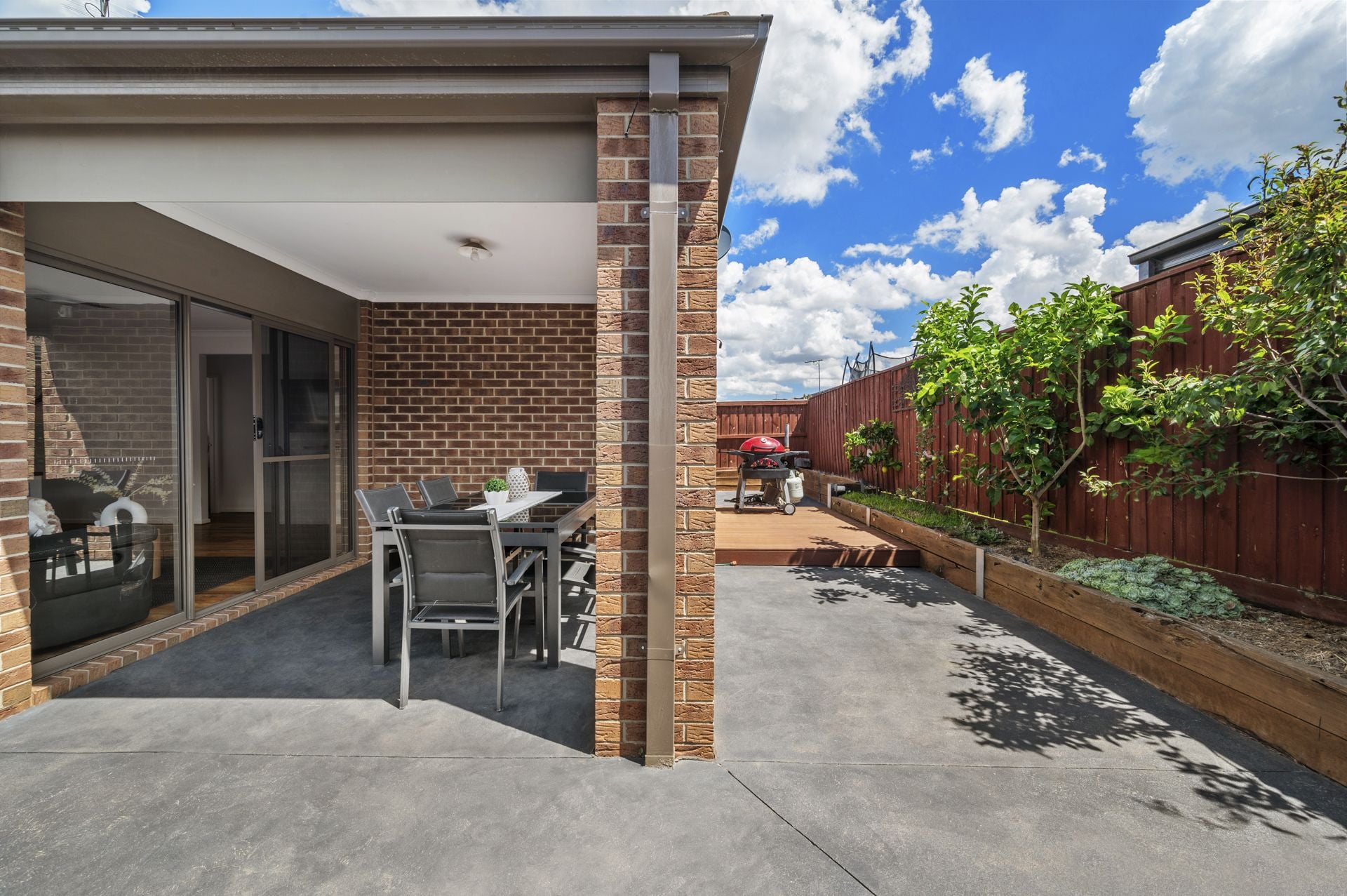 Versatile Living in Prime Location