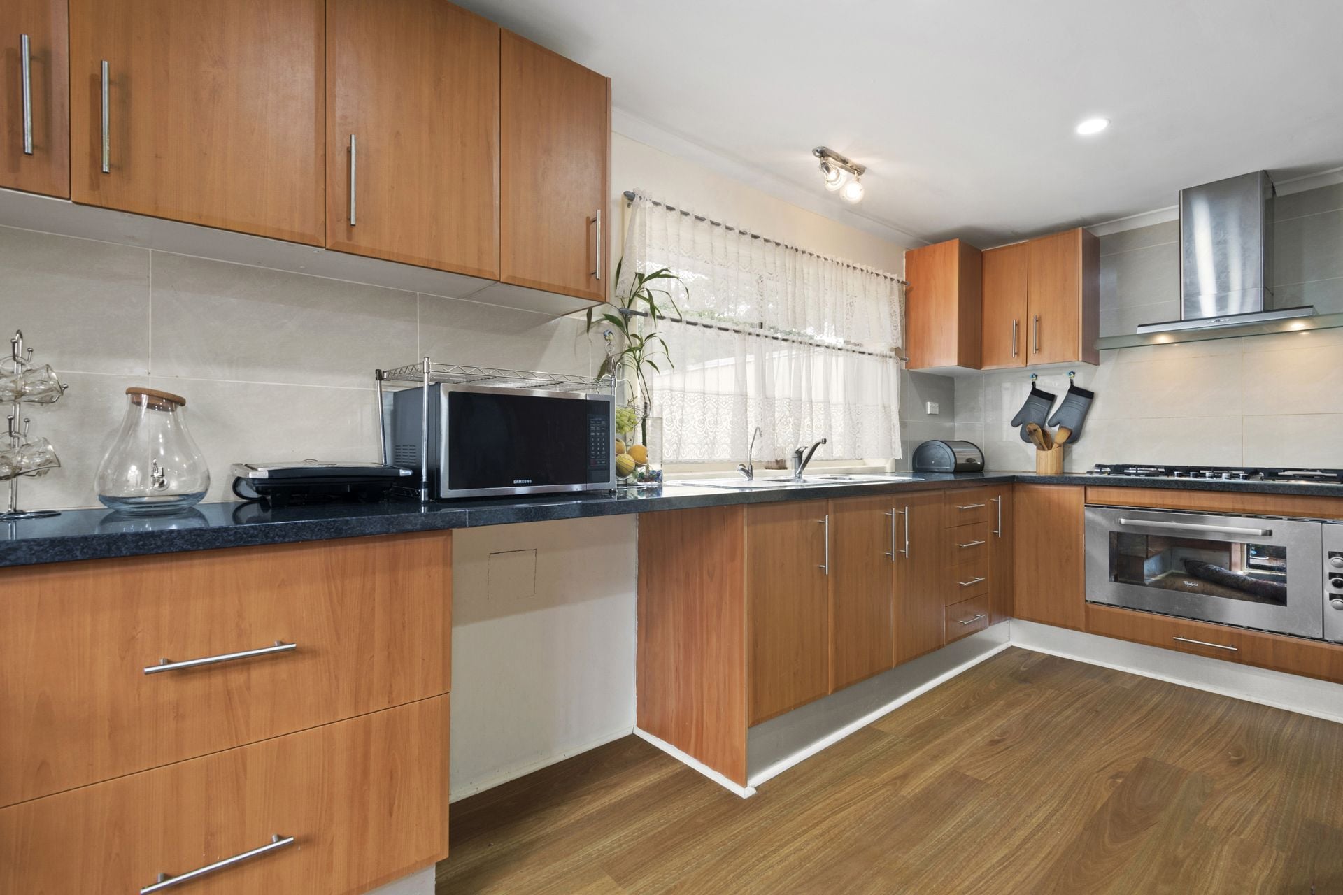 4 BEDROOM FAMILY HOME - SURPRISE PACKAGE