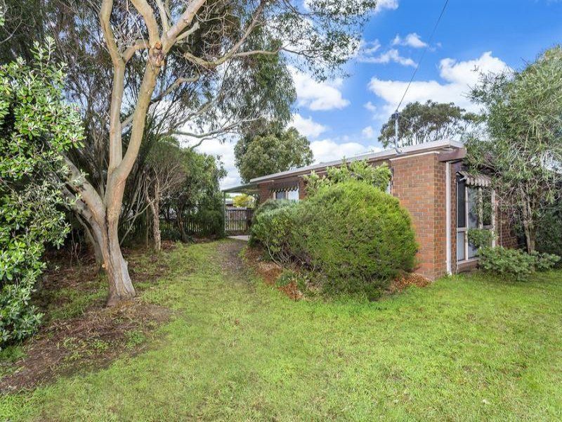 138 Asbury Street OCEAN GROVE VIC, Ocean Grove - Thumbnail 2