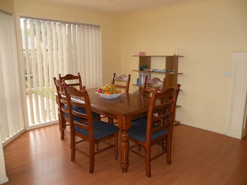8 Astair Avenue SOUTH MORANG, South Morang - Thumbnail 7