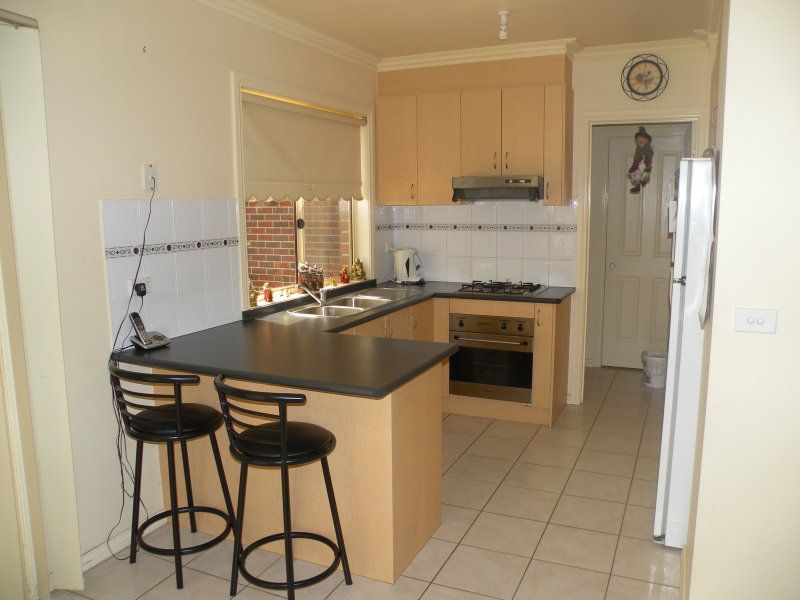 14 Trinity Way SOUTH MORANG, South Morang - Thumbnail 7