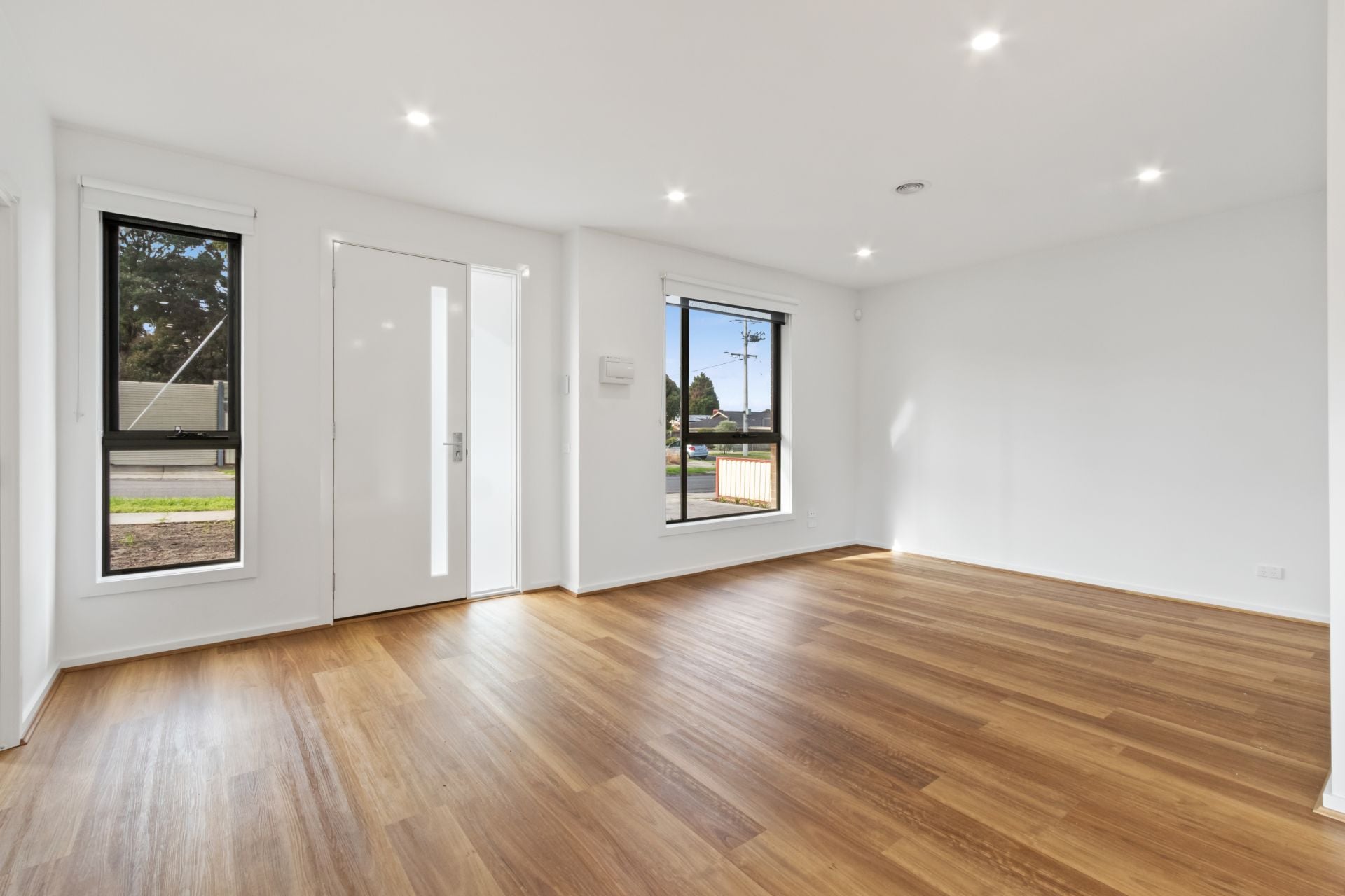BRAND NEW TOWNHOUSE STYLISH AND MODERN