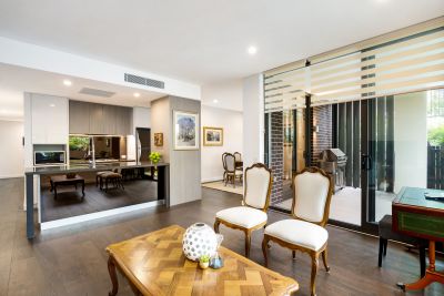 2/9 Victoria Street, Roseville