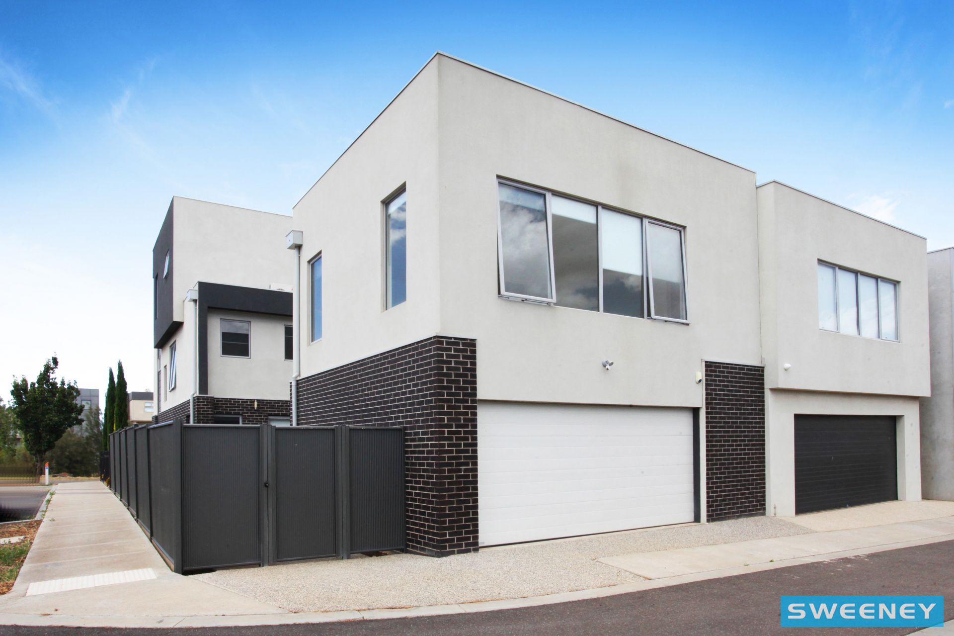 12 Caravel Lane, Caroline Springs - Thumbnail 4