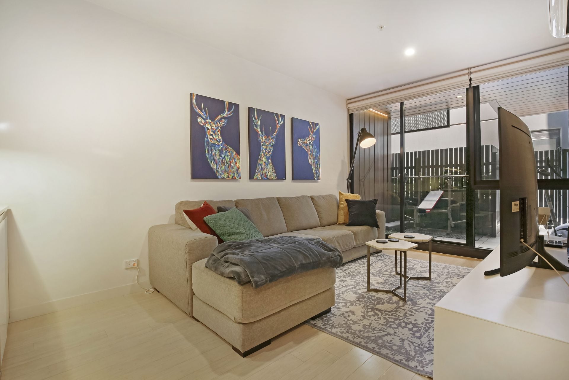 Spacious and Modern Two Bedroom Apartment in Perfect Location! Pet Friendly!