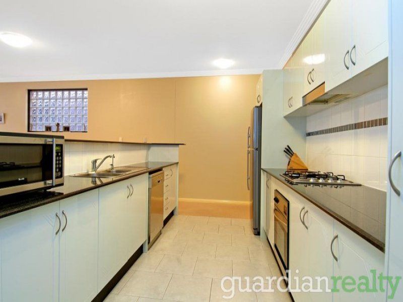 31/12-18 Conie Avenue BAULKHAM HILLS NSW, Baulkham Hills - Thumbnail 4