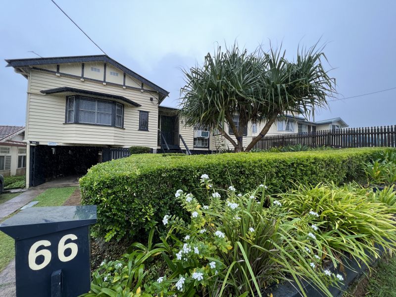 Huge Family Home With Endless Potential!