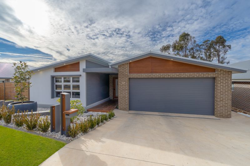 18 Emmaville Street, Orange John Cook Real Estate