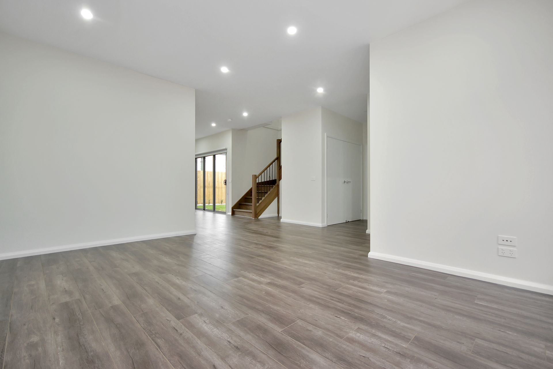 STYISH MODERN LIVING