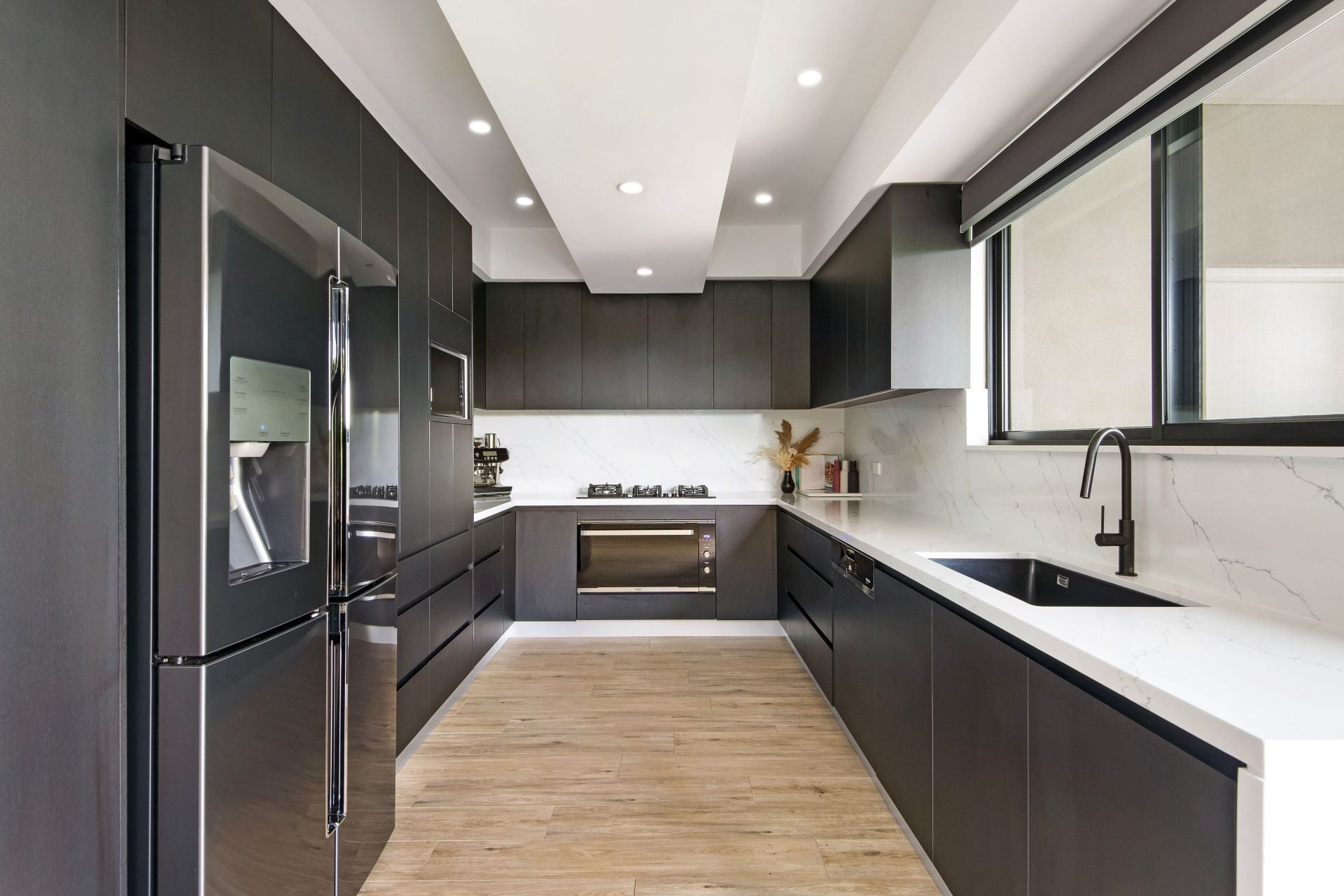 10 Farnham Avenue, ROSELANDS, Roselands - Thumbnail 5