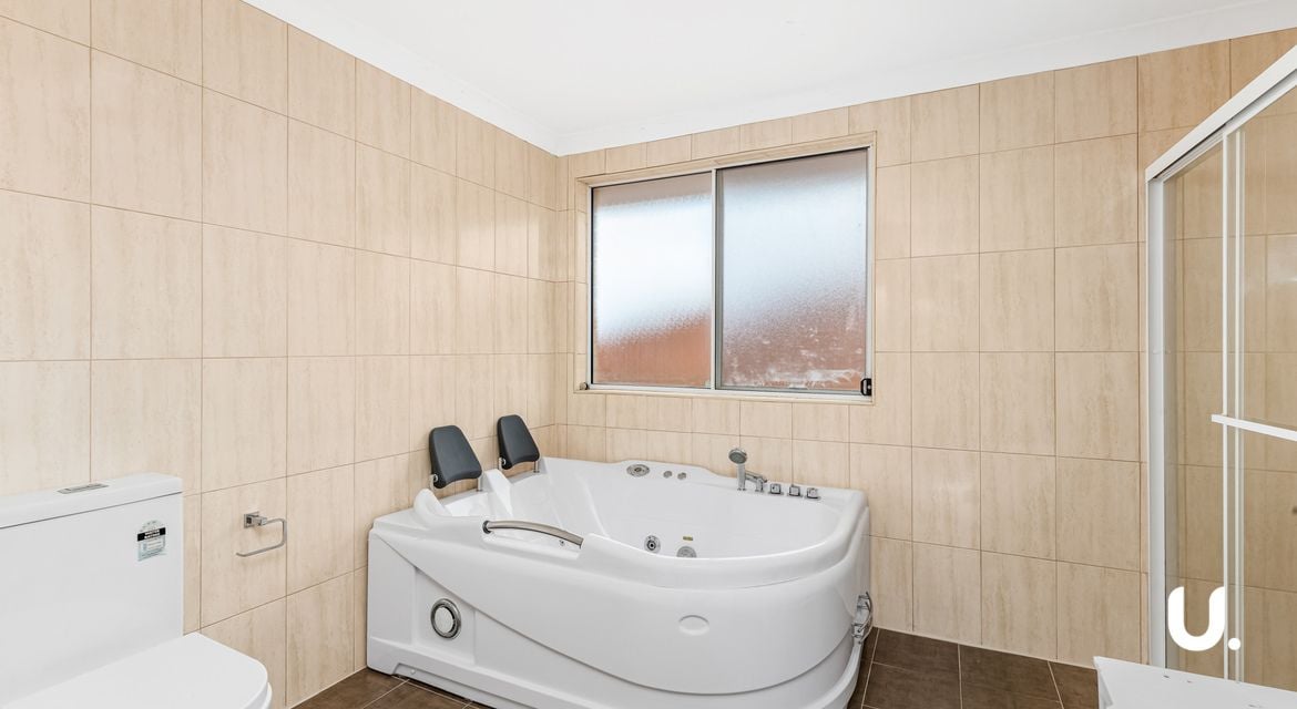 West Hoxton 7 Forcett Close