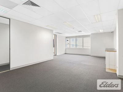 FREESTANDING BUILDING IN MILTON - READY TO OCCUPY!