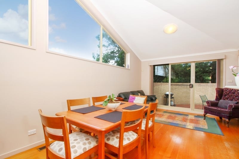30 Kambalda Crescent, Fisher - Thumbnail 3