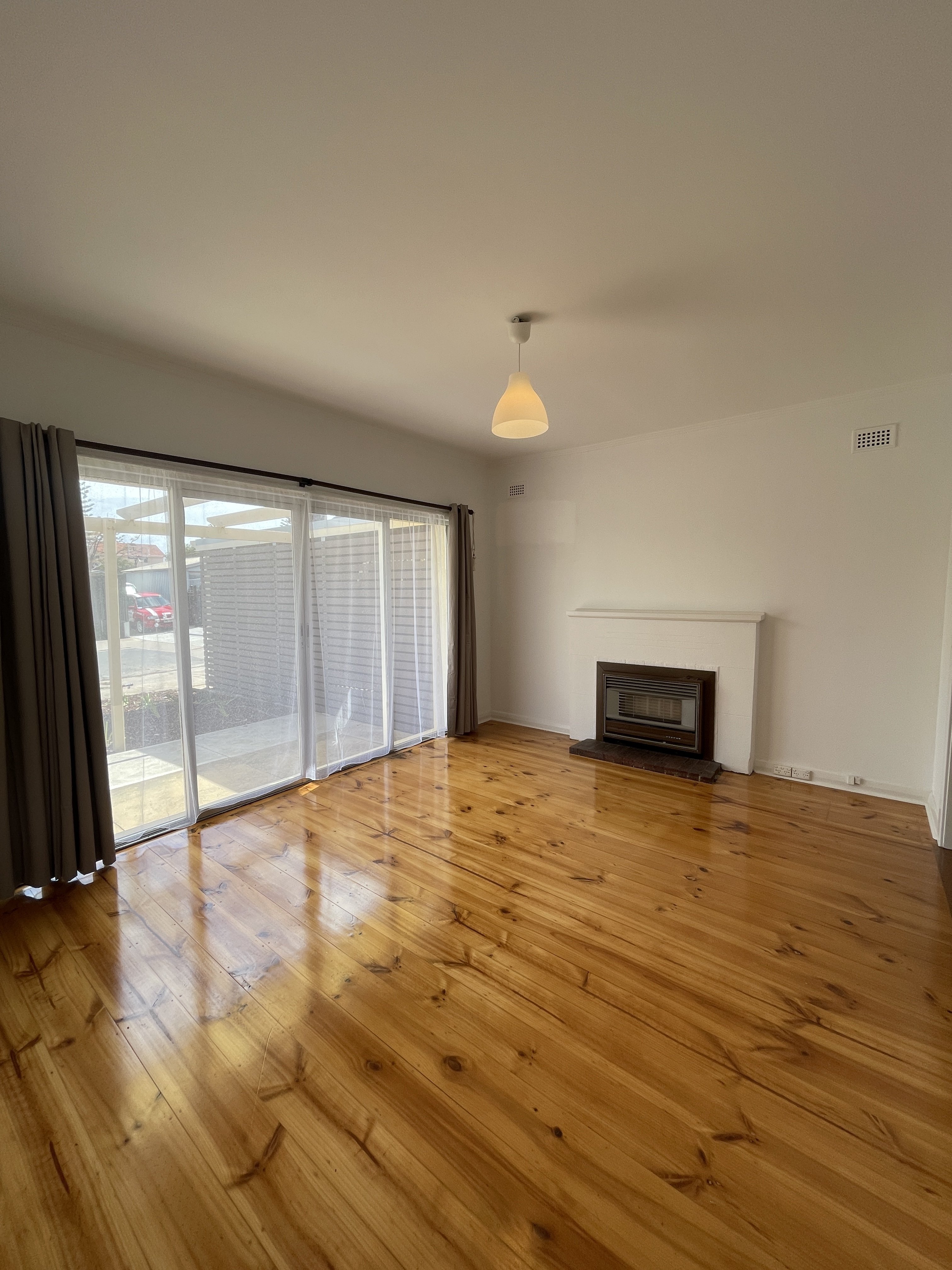 18  The Strand  Largs North 5016