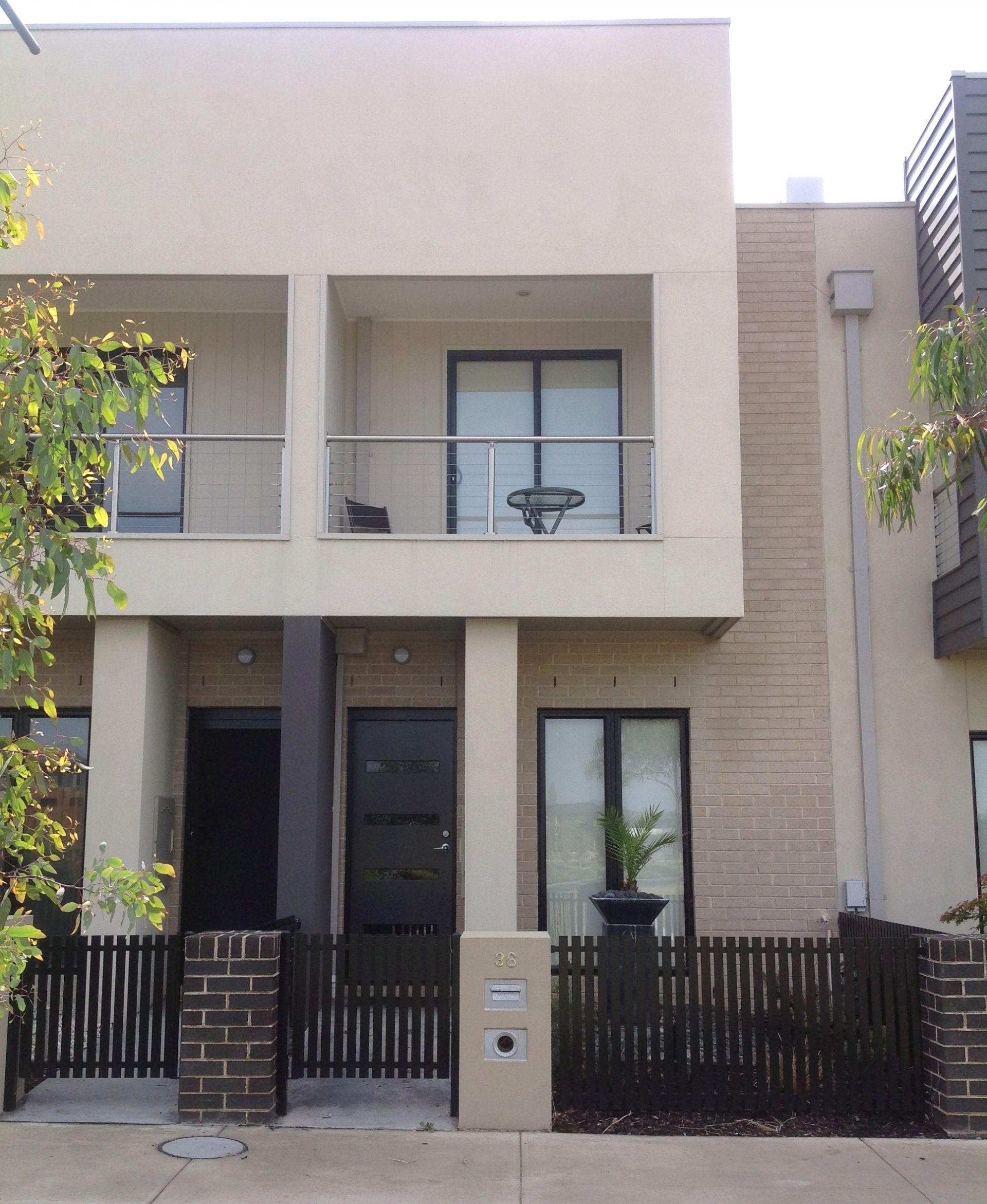 CAPTIVATING MODERN GEM !!!