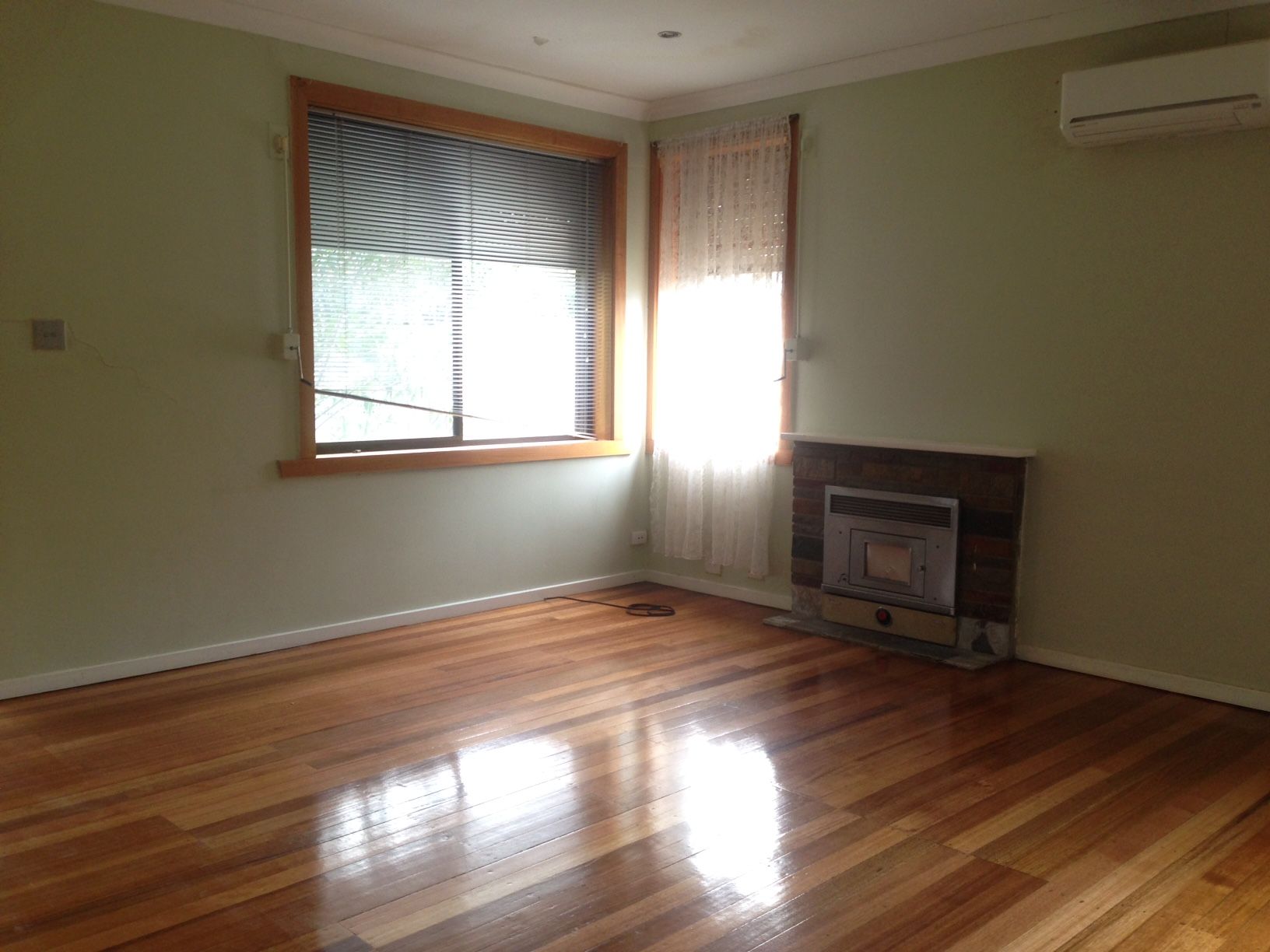 Great Location 4 Bedroom home
